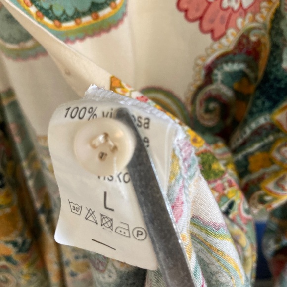 Vibrant Paisley Button Up Shirt - Picture 4 of 6